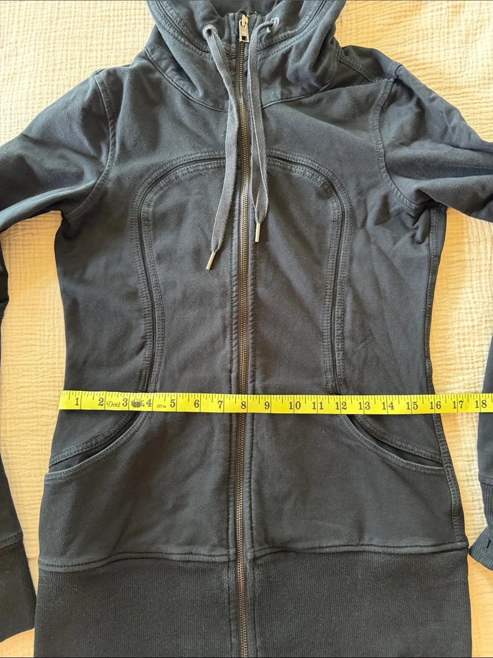 Lululemon Scuba Hoodie Original 2011 Release Black Sweatshirt - Size 8